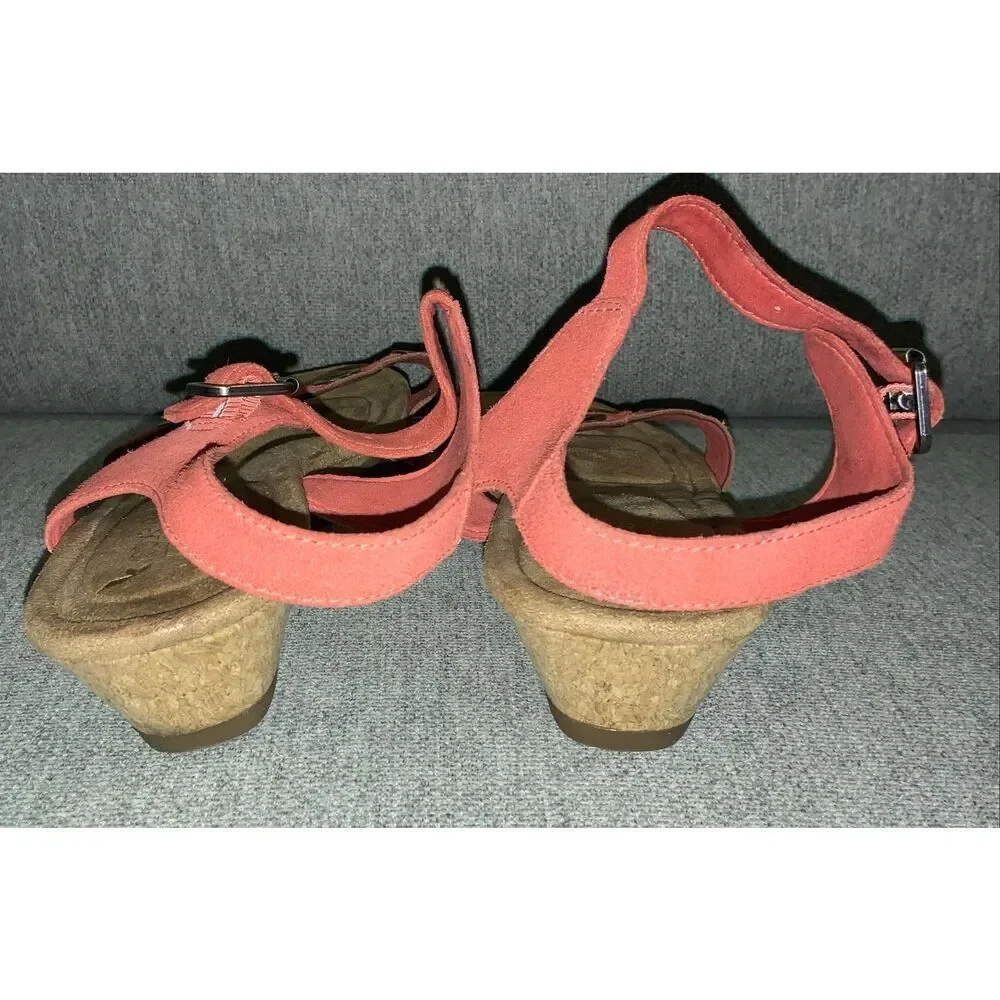 Koolaburra by UGG Women's Leira Demi-Wedge Sandal size 10
